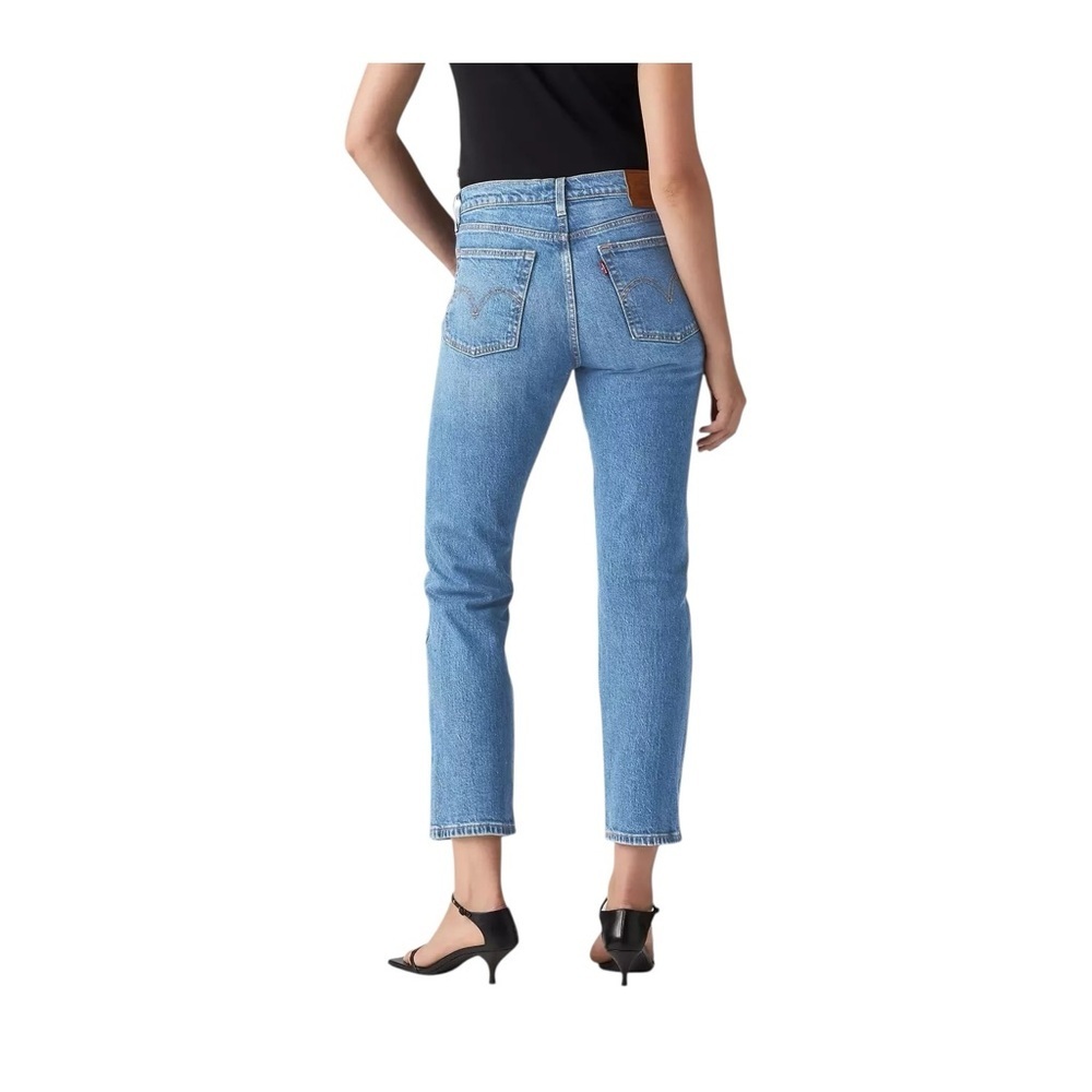 Levi's Premium Wedgie Straight Fit Cheeky Jean Sz 30X27” (10) Crop Med Wash